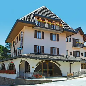 https://hotel-alpino-cuasso-al-monte.it-lombardy.com