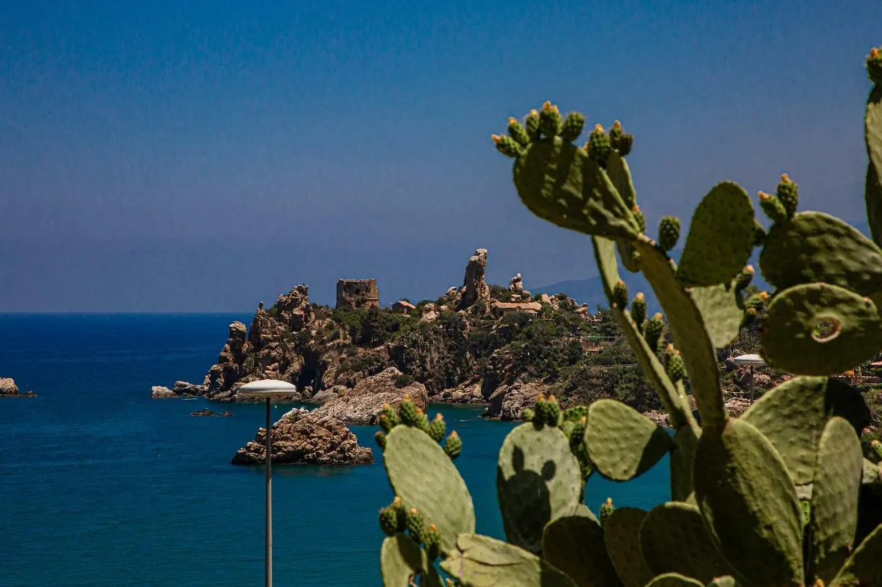 Al Pescatore Cefalu 3*,